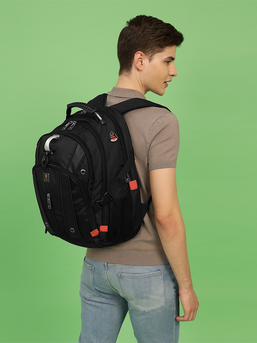 

SWISS MILITARY Unisex Black Solid Backpack