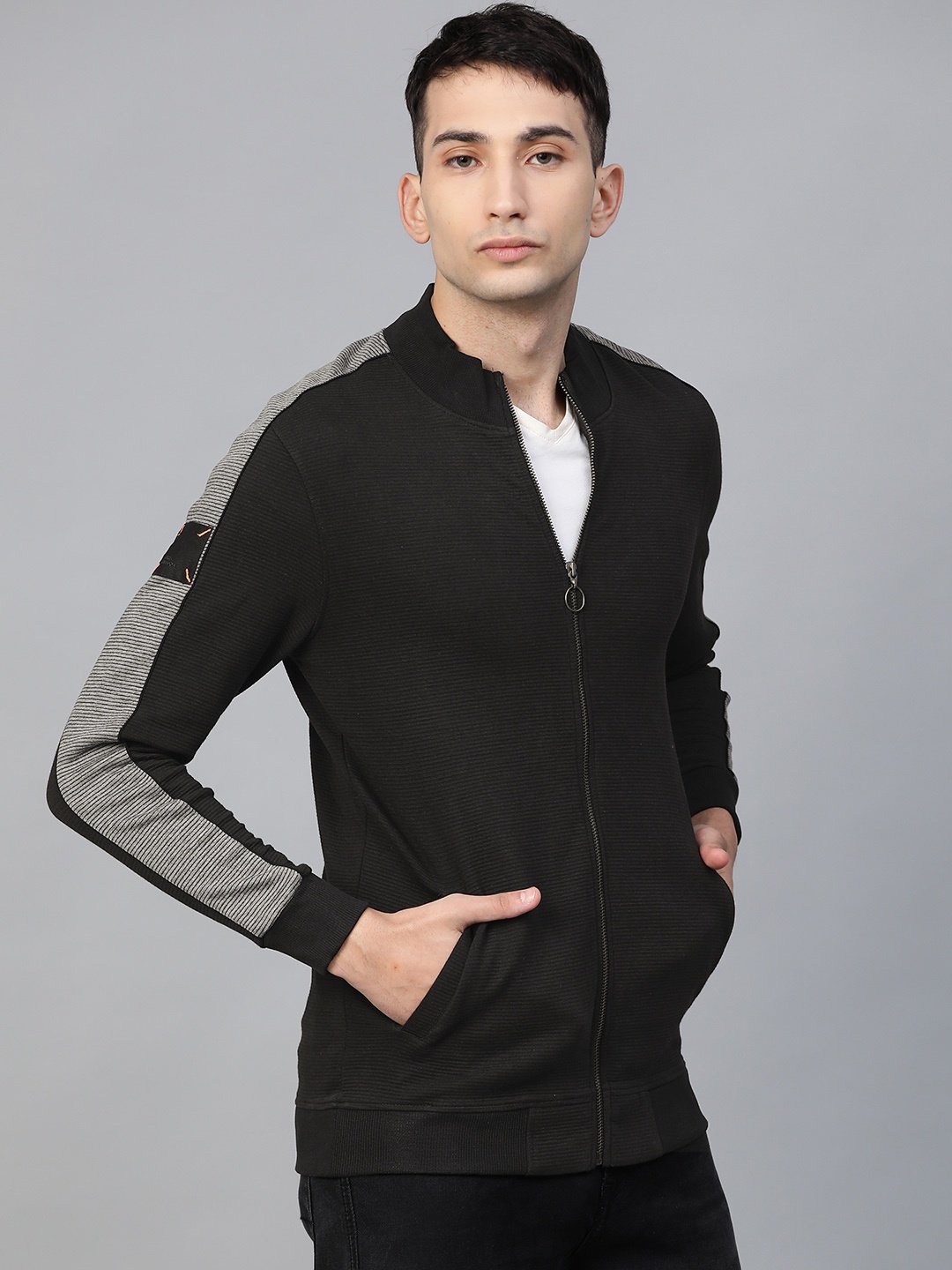 

SPYKAR Men Black Solid Sweatshirt
