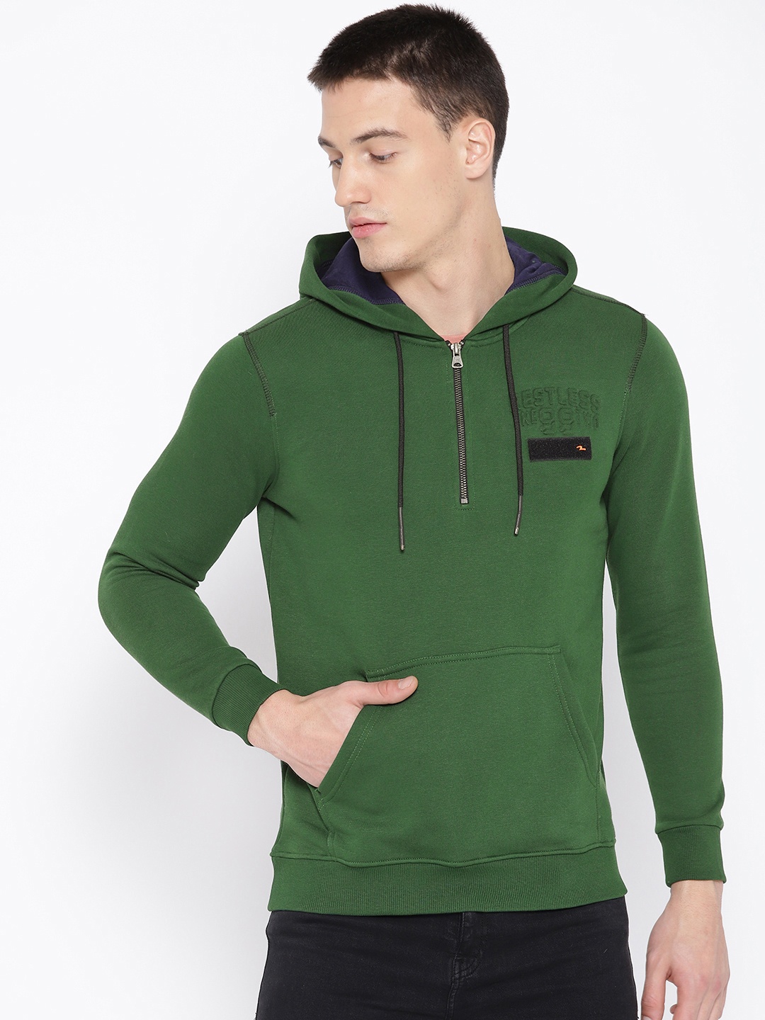 

SPYKAR Men Green Solid Hooded Sweatshirt