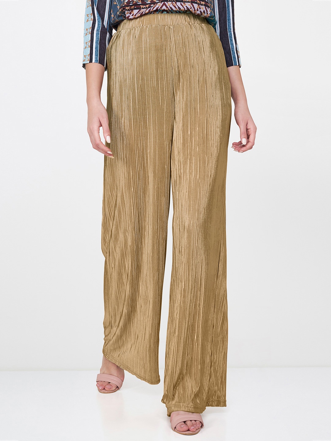 

AND Women Gold-Toned Straight Fit Solid Parallel Trousers