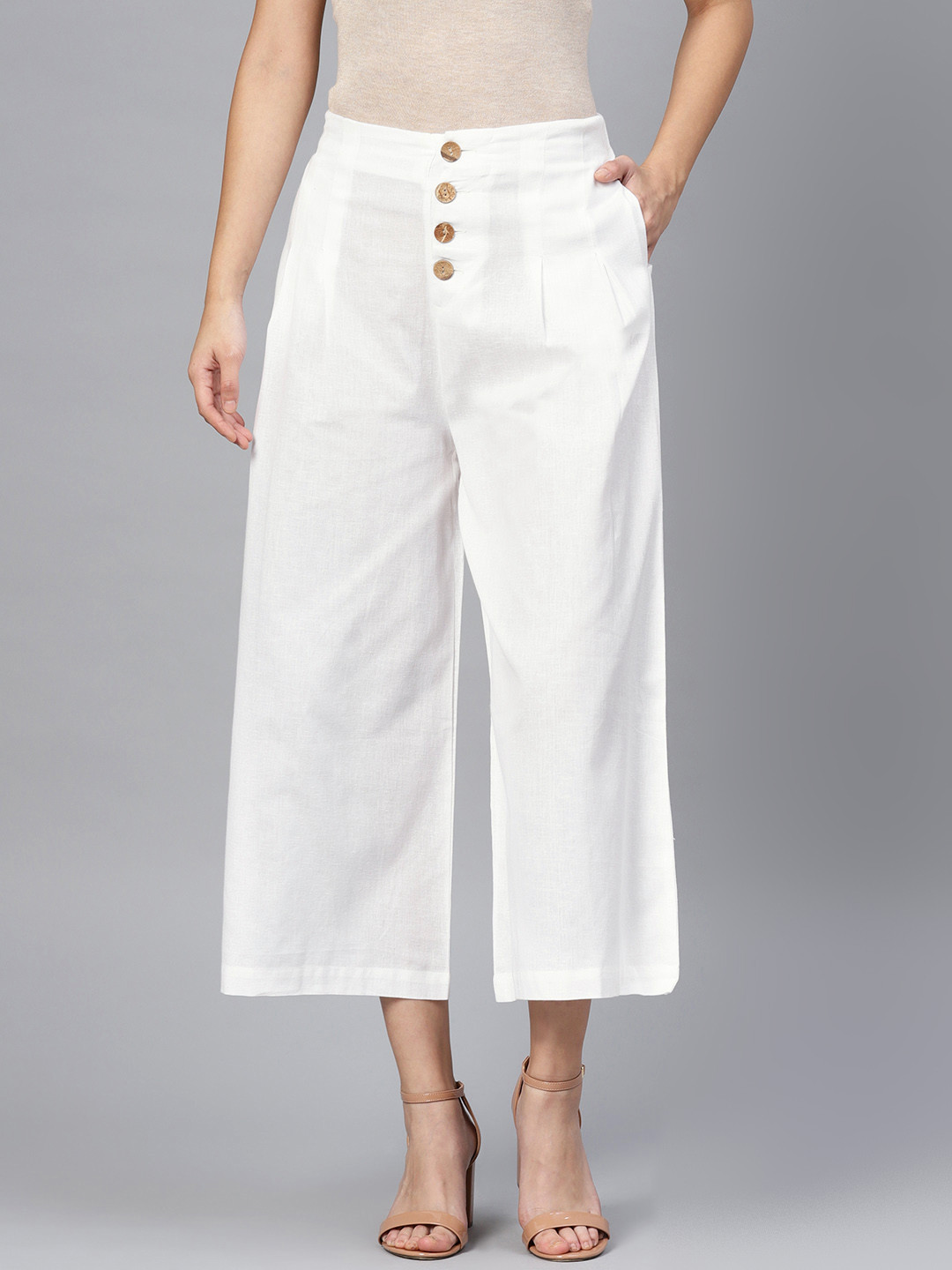 

SASSAFRAS Women Off-White Regular Fit Solid Cropped Parallel Trousers