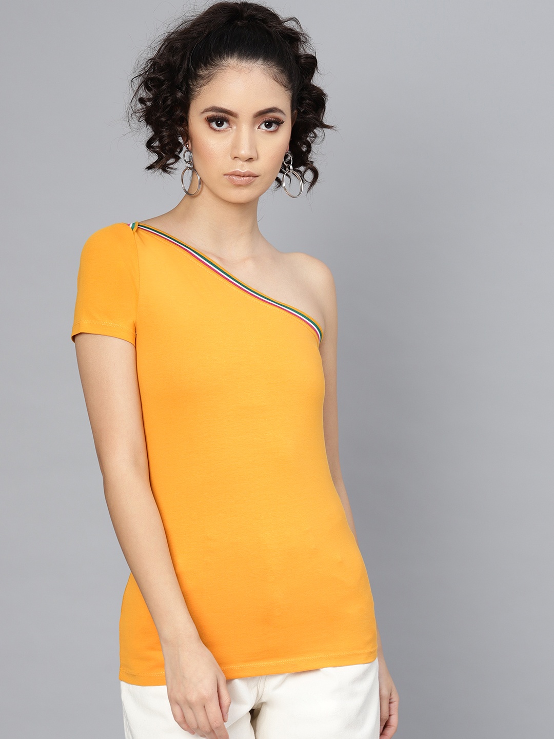

SASSAFRAS Women Mustard Yellow Solid One Shoulder Fitted Top
