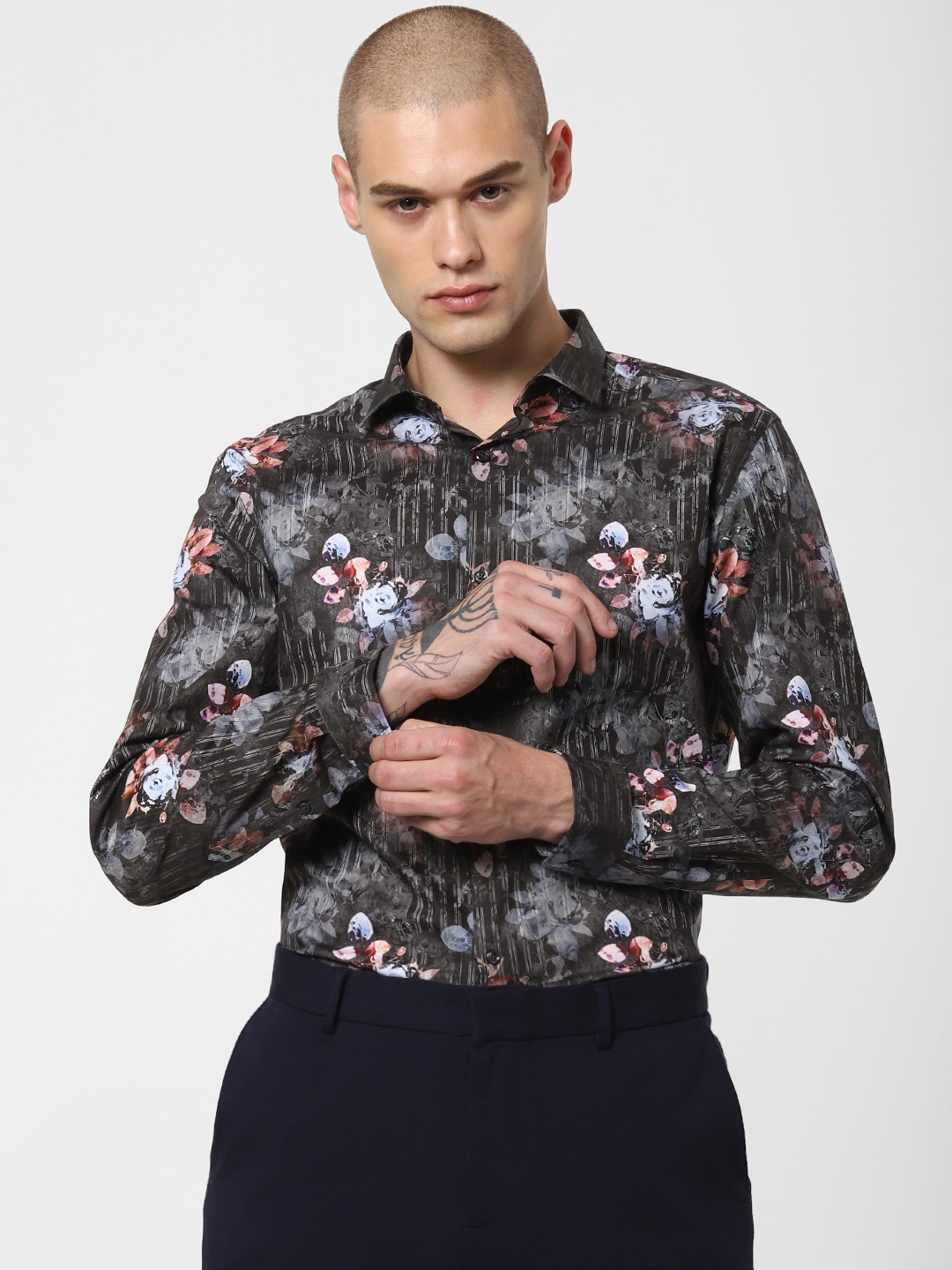 

Jack & Jones Men Grey & Green Slim Fit Printed Casual Shirt