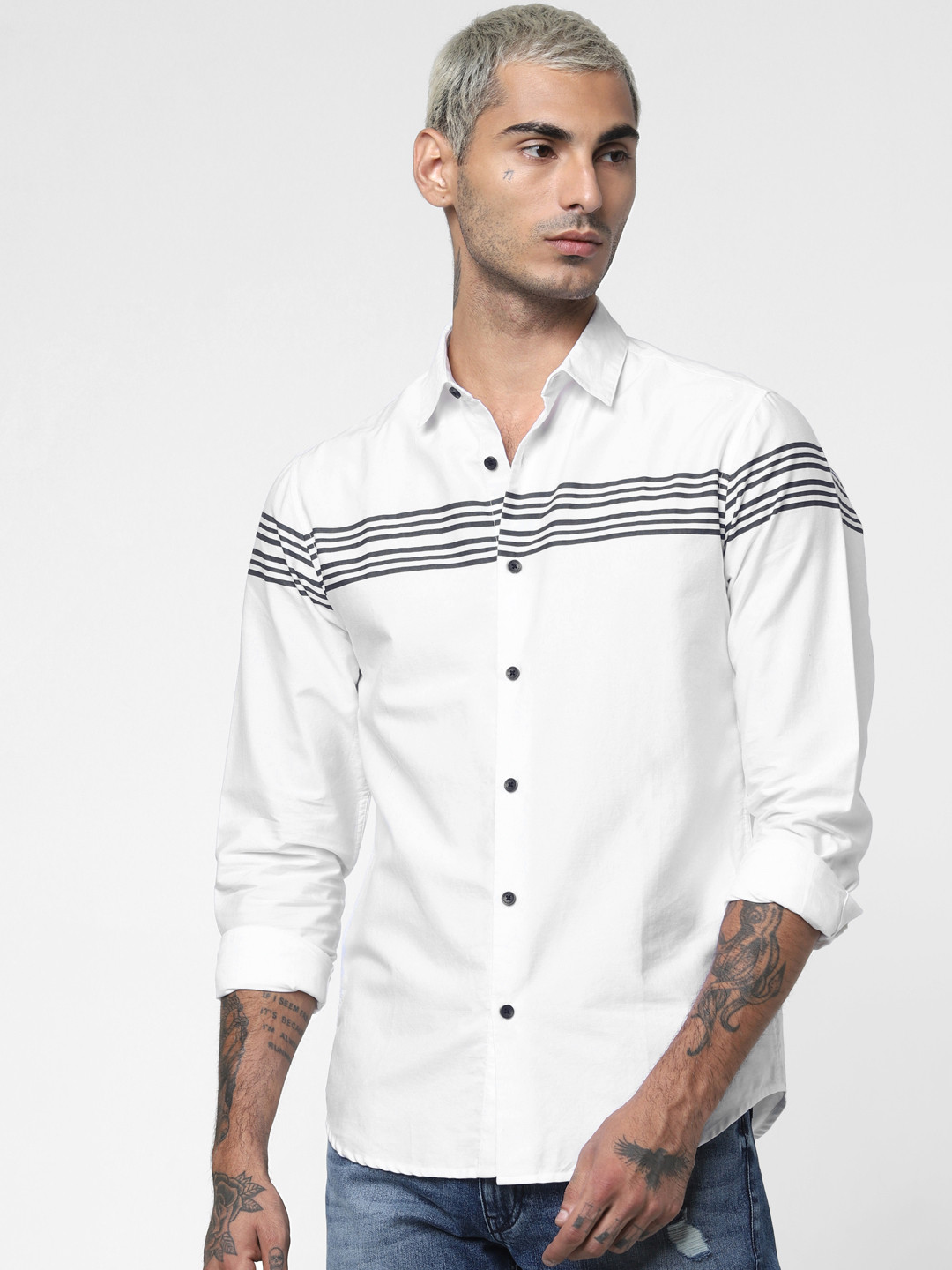

Jack & Jones Men White & Navy Blue Slim Fit Striped Casual Shirt