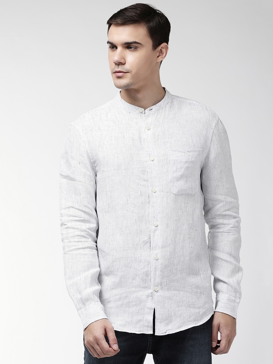 

Marks & Spencer Men White & Navy Blue Linen Regular Fit Self Striped Casual Shirt