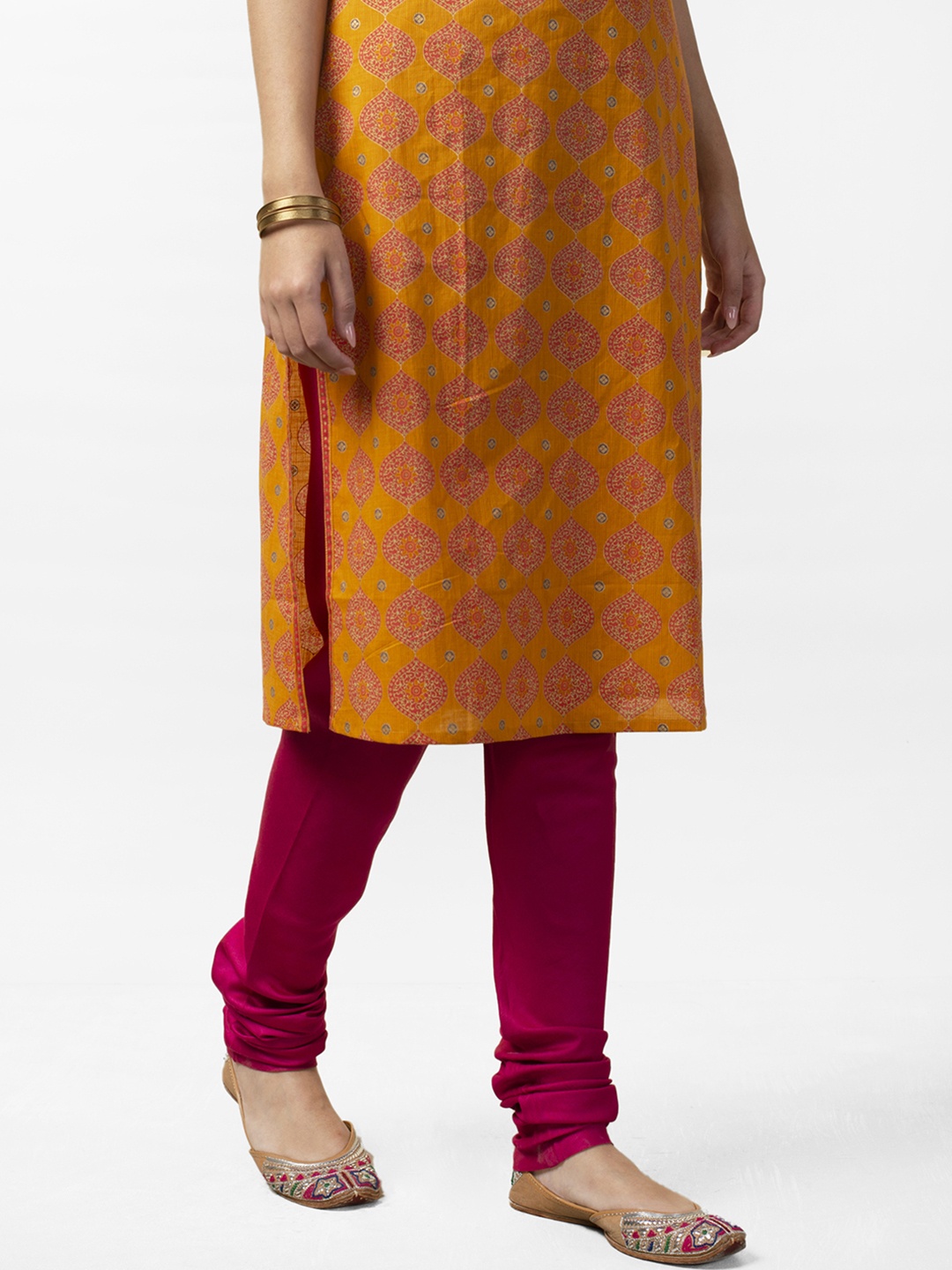 

Fabindia Women Pink Solid Churidar