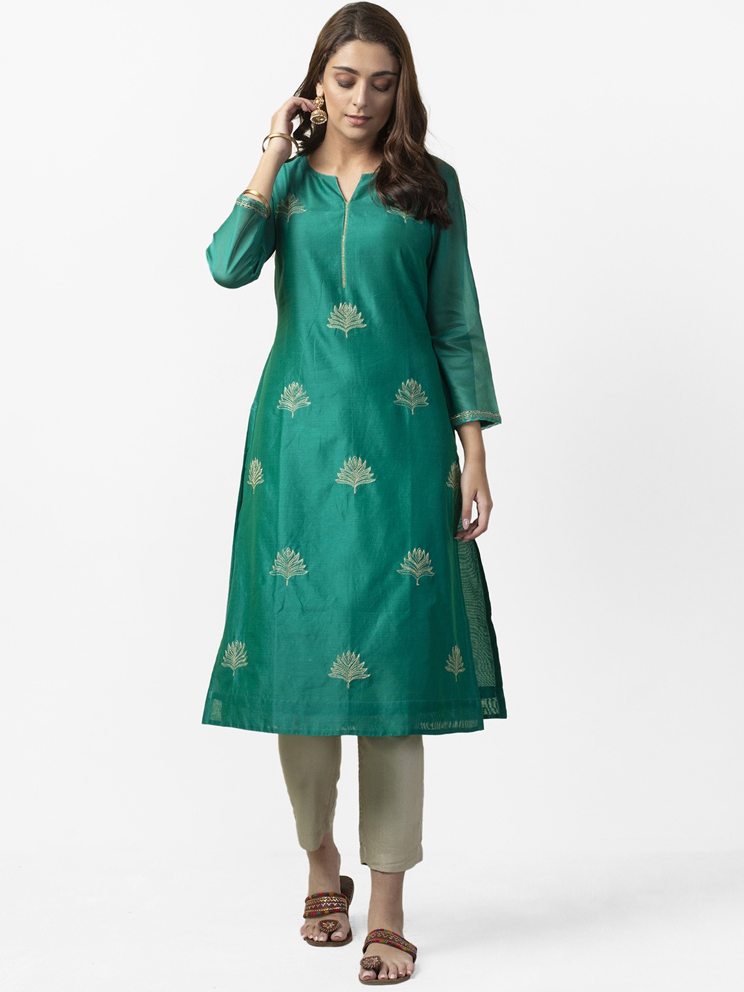 

Fabindia Women Green & Golden Zari Embroidered Slim Fit Straight Kurta