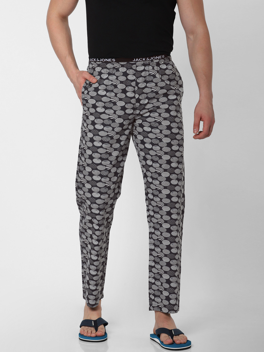 

Jack & Jones Men Black & White Printed Lounge Pants