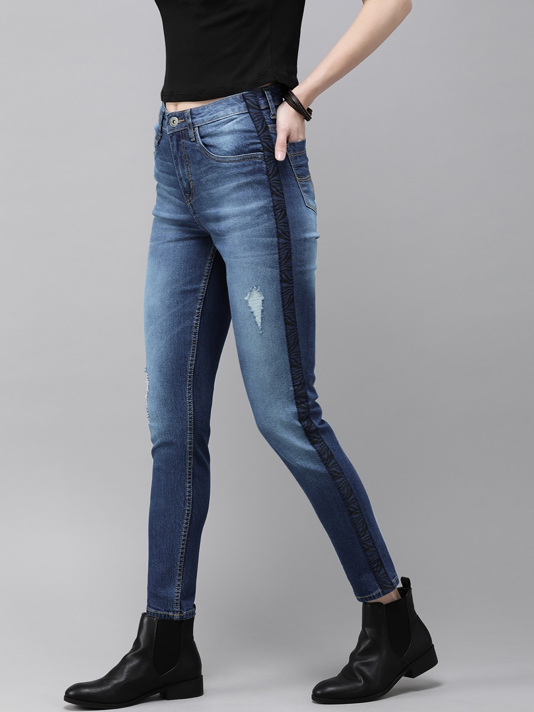 

The Roadster Lifestyle Co Women Blue Skinny Fit High-Rise Mildly Distressed Stretchable Jeans