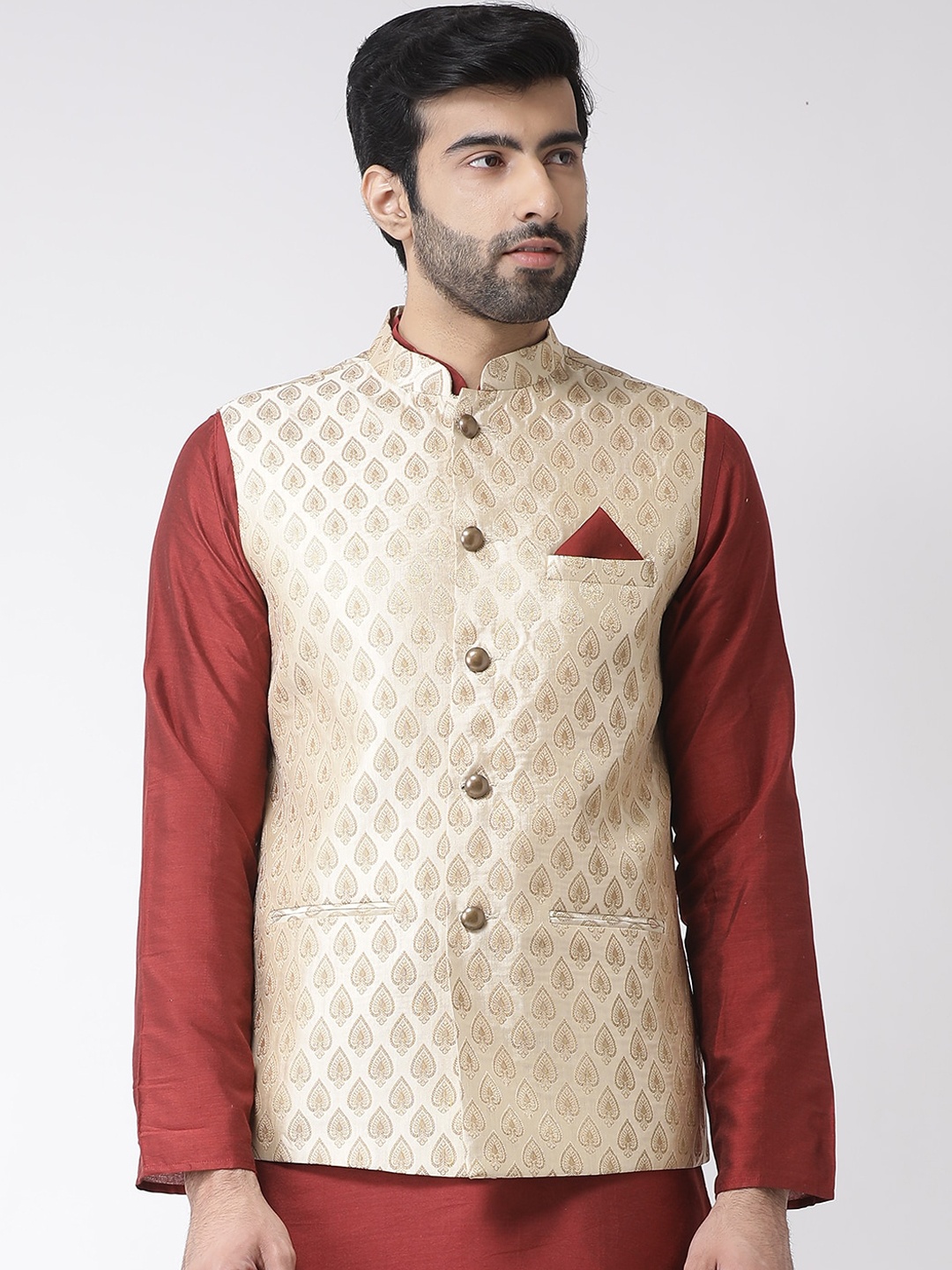 

KISAH Men Textured Zari Regular Fit Nehru Jacket, Gold