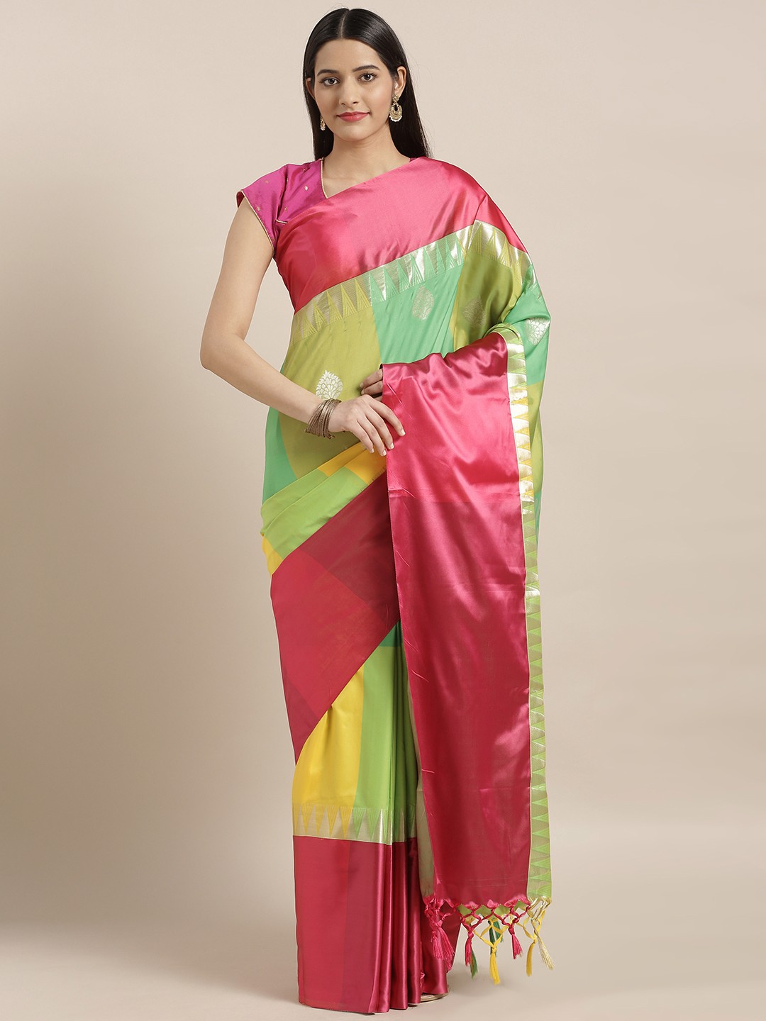 

Varkala Silk Sarees Green & Yellow Silk Blend Colourblocked Kanjeevaram Saree
