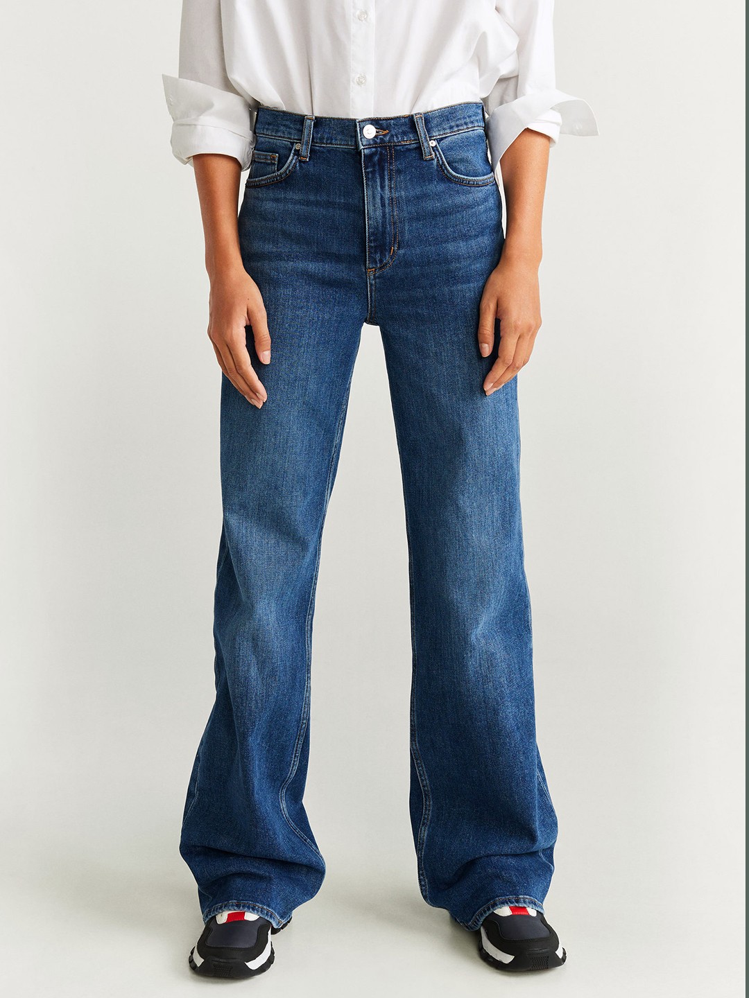 

MANGO Women Blue Flared Mid-Rise Clean Look Jeans