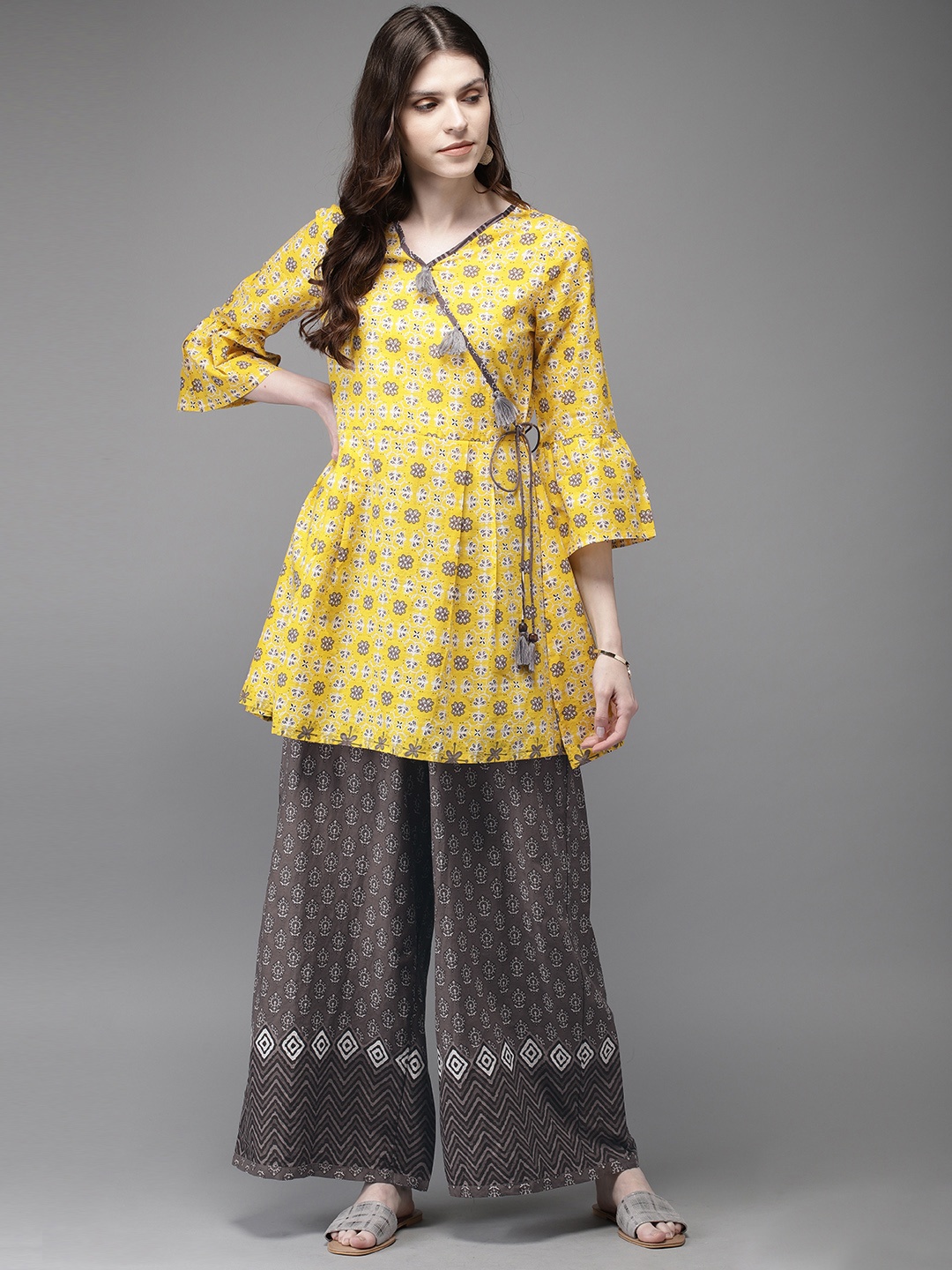 

Anouk Women Yellow & Grey Printed Kurti with Palazzos