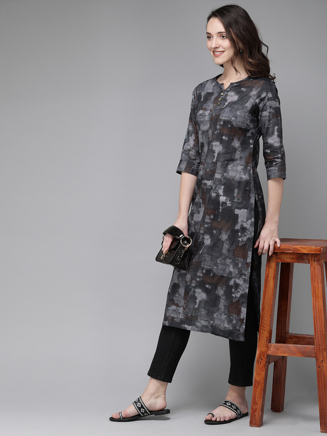 

Anouk Women Charcoal Grey Printed Straight Kurta