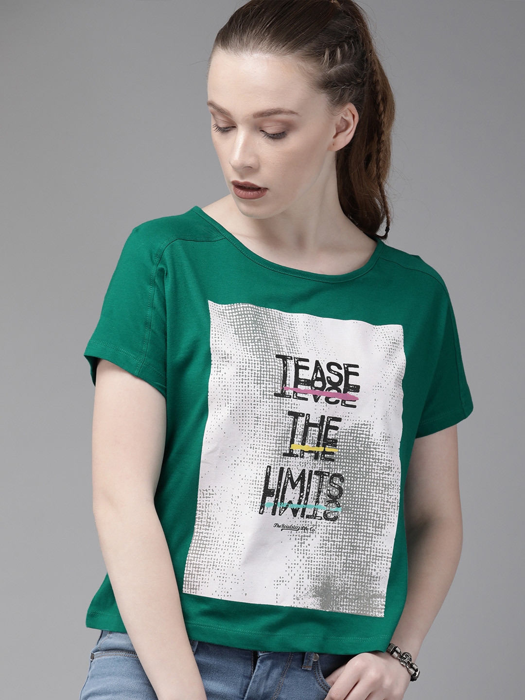 

The Roadster Lifestyle Co Women Green Printed Round Neck Pure Cotton T-shirt