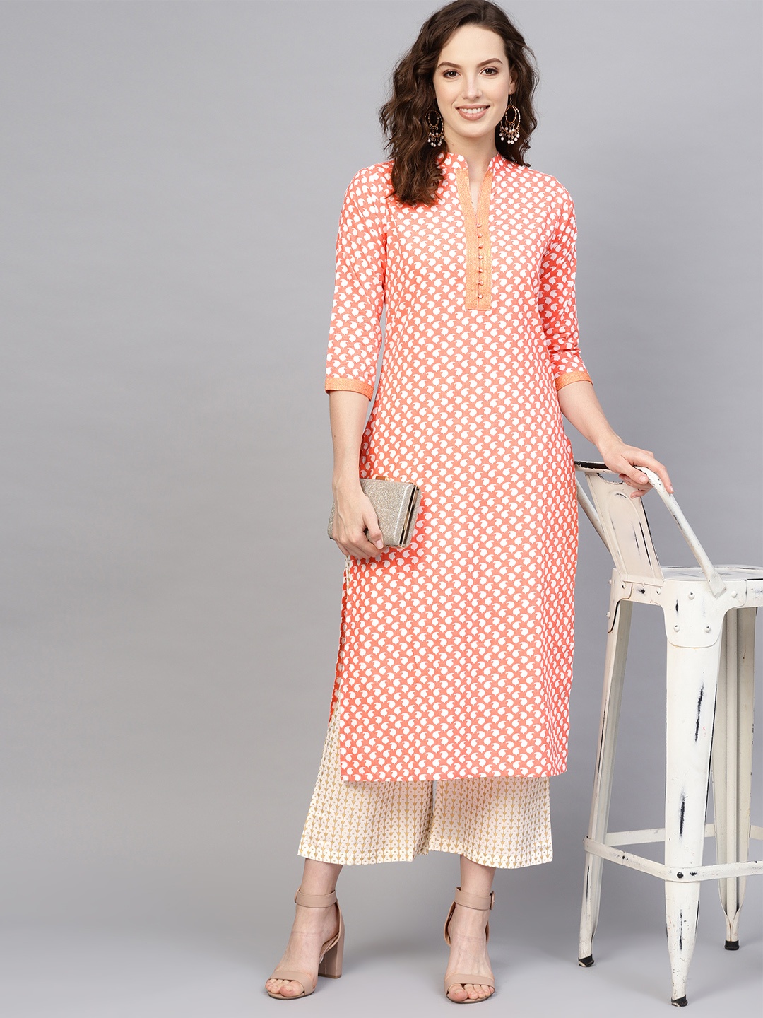

Indo Era Women Peach-Coloured & White Printed Straight Kurta