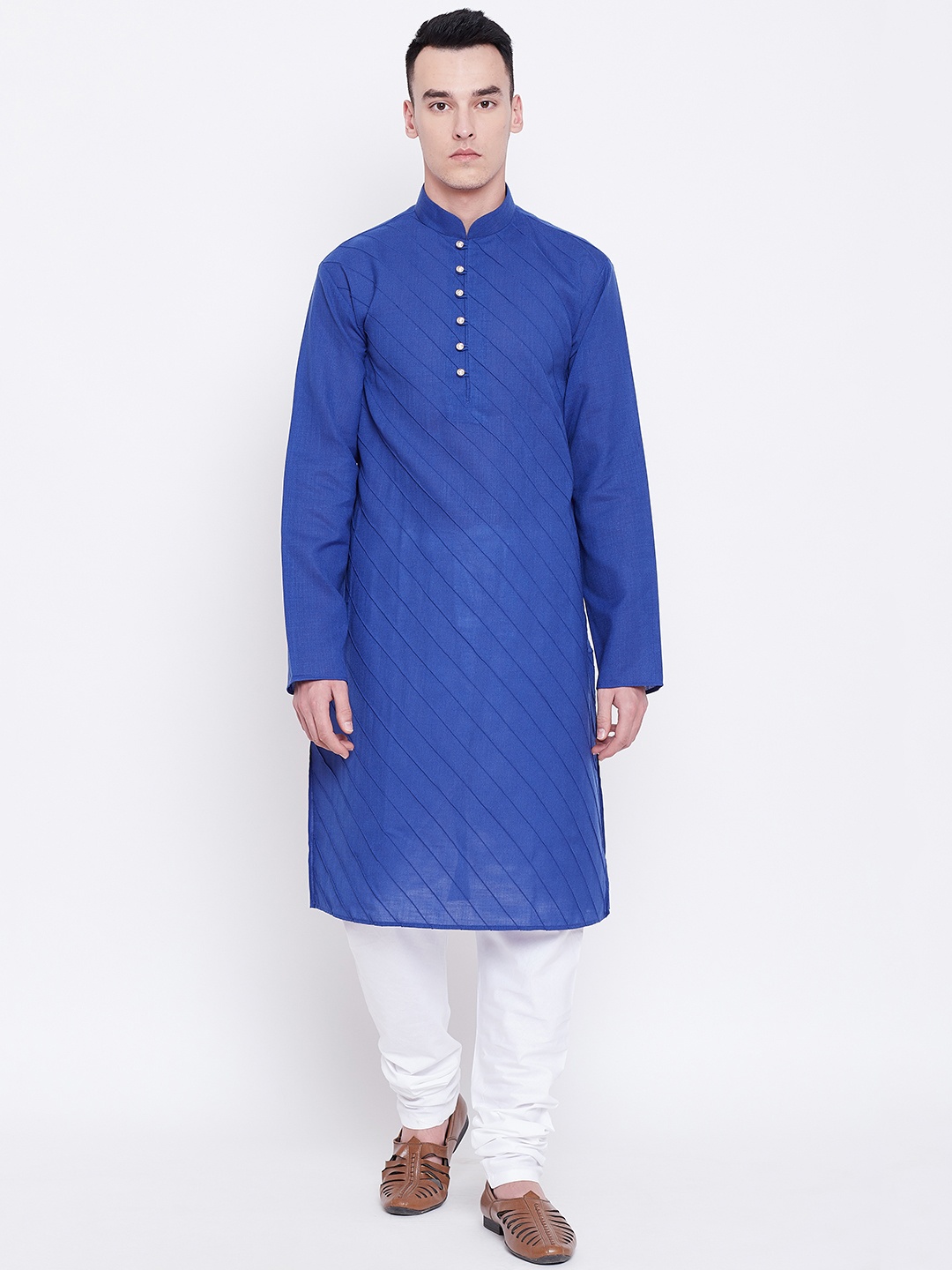 

SG LEMAN Men Blue & White Pintucks Detail Kurta with Churidar