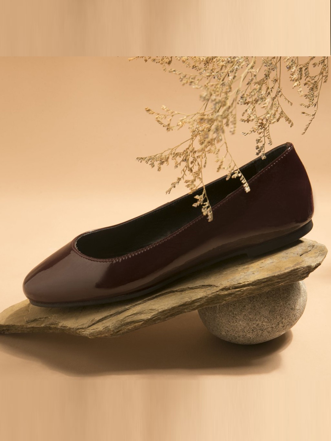 

Saint G Women Maroon Solid Leather Crackle Ballerinas