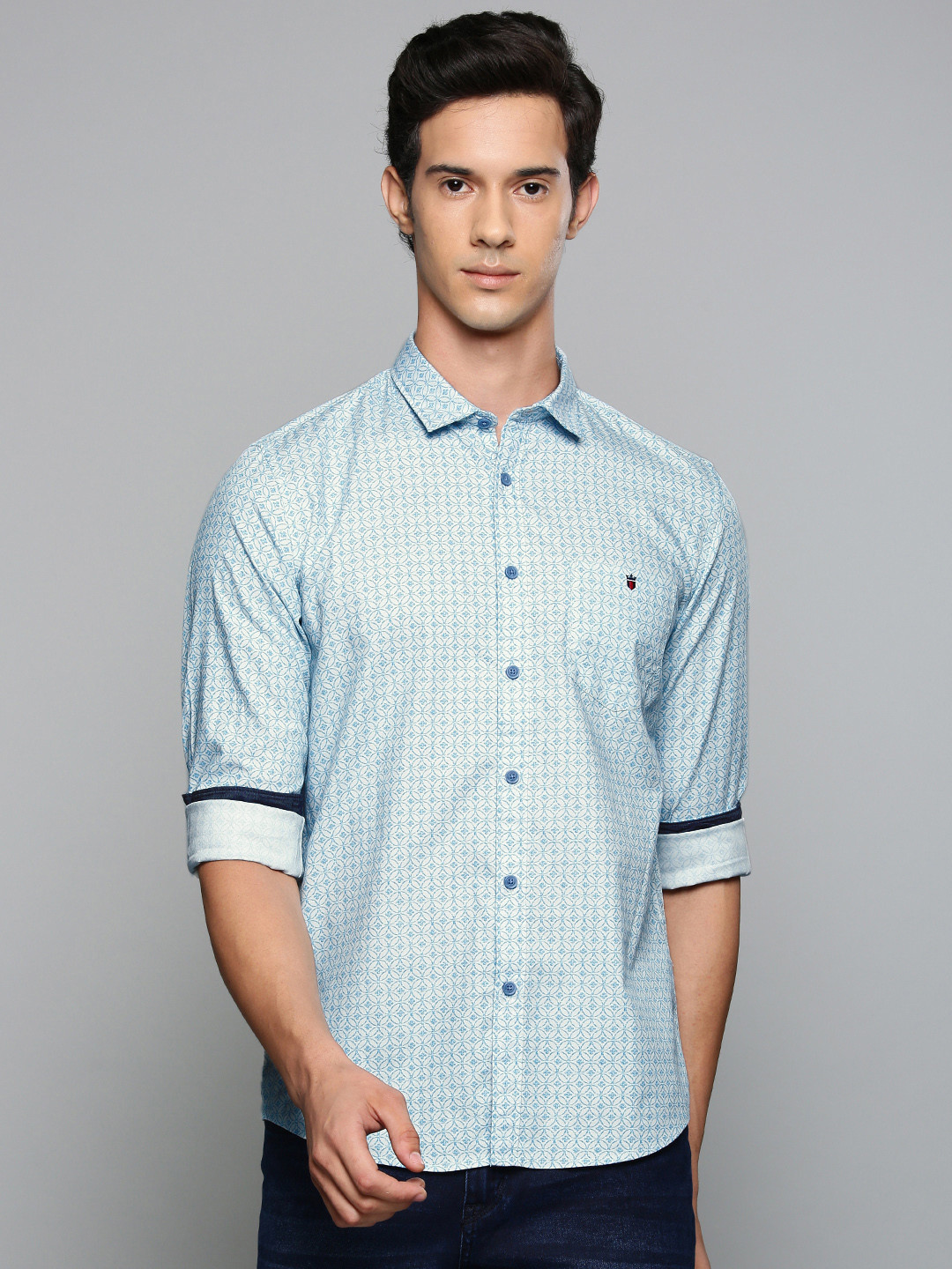 

Louis Philippe Jeans Men White & Blue Slim Fit Printed Casual Shirt