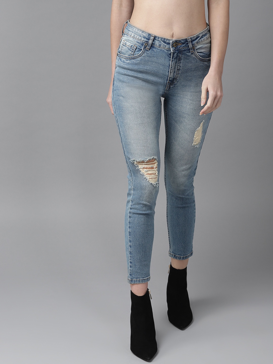

The Roadster Lifestyle Co Women Blue Skinny Fit Mid-Rise Mildly Distressed Stretchable Cropped Jeans