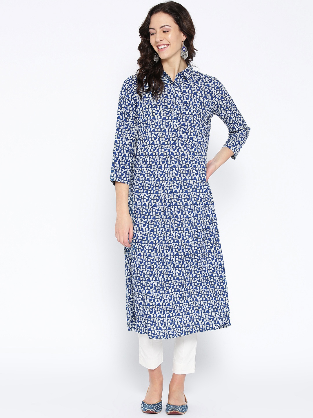 

Global Desi Women Navy Blue & Off-White Printed Straight Kurta