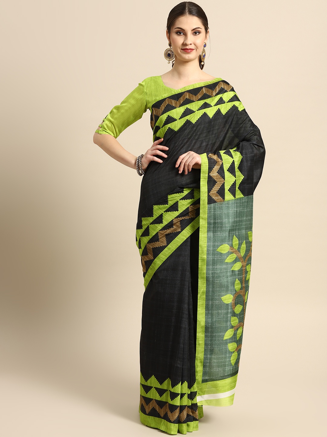 

Saree mall Black & Green Solid Bhagalpuri Saree