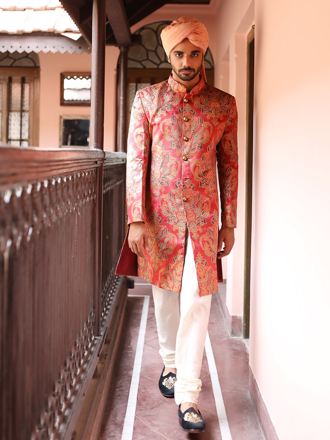 

KISAH Men Red & Brown Printed Sherwani Set