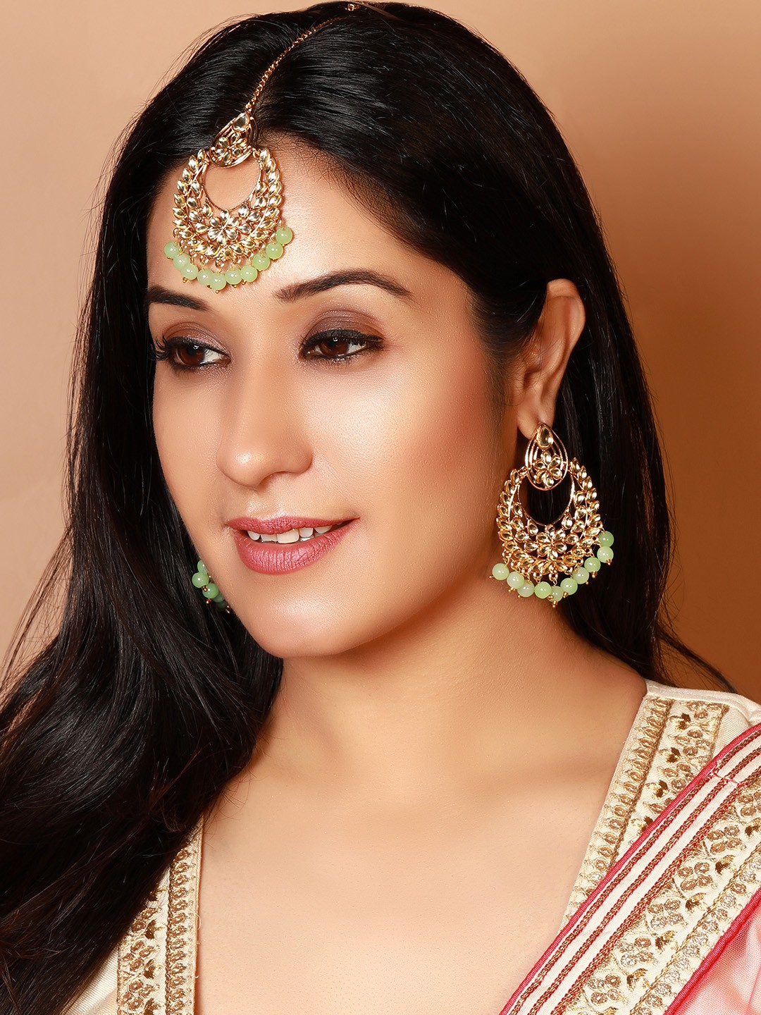 

Rubans Women Gold-Plated Sea Green Kundan Stone Studded Jewellery Set