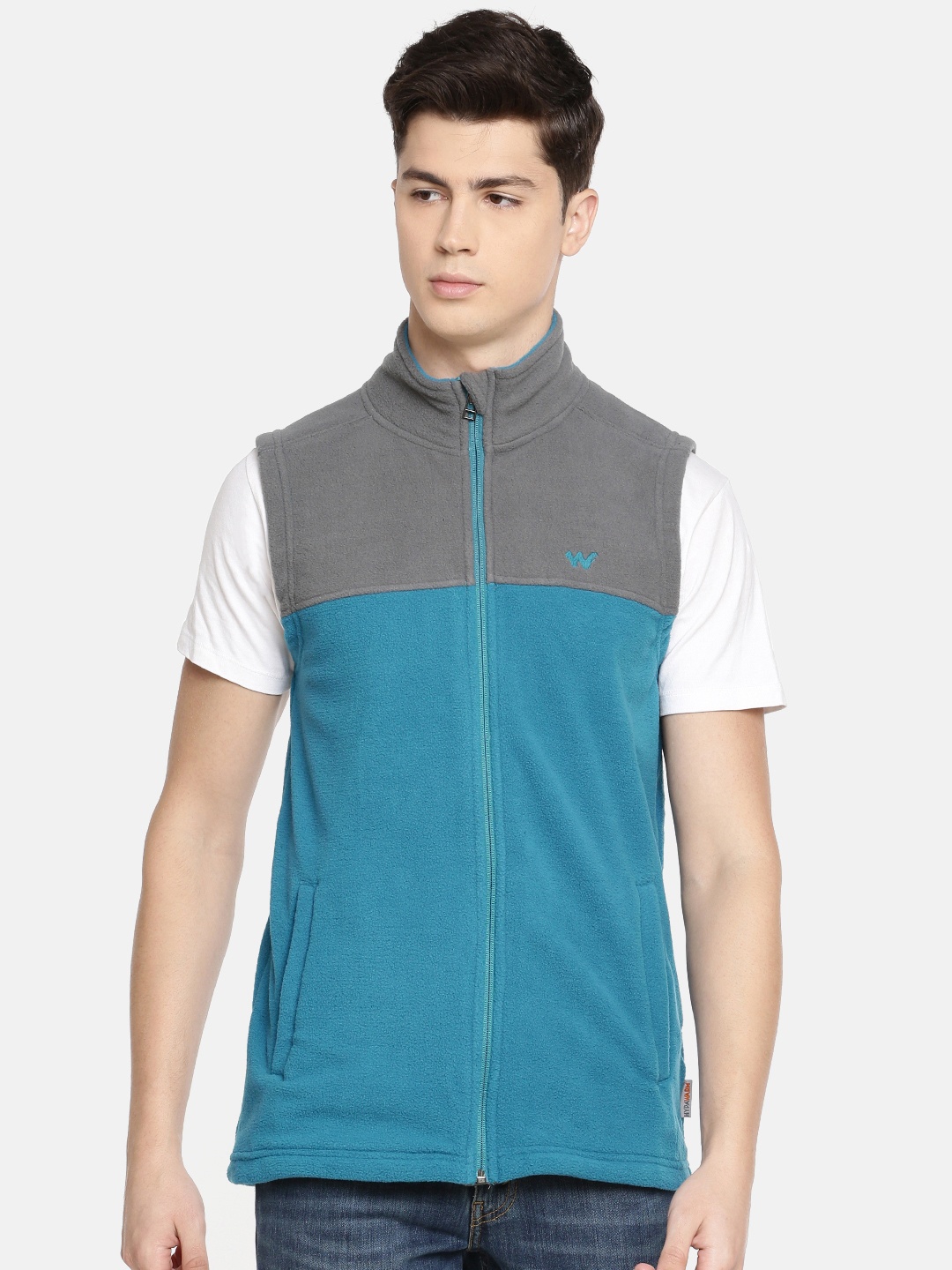 

Wildcraft Men Teal Blue & Grey Colourblocked Sweatshirt