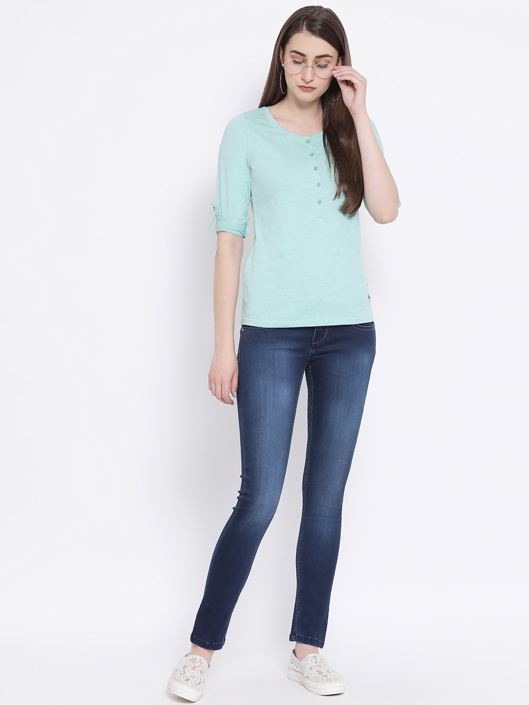 

Crimsoune Club Women Blue Slim Fit Mid-Rise Clean Look Jeans