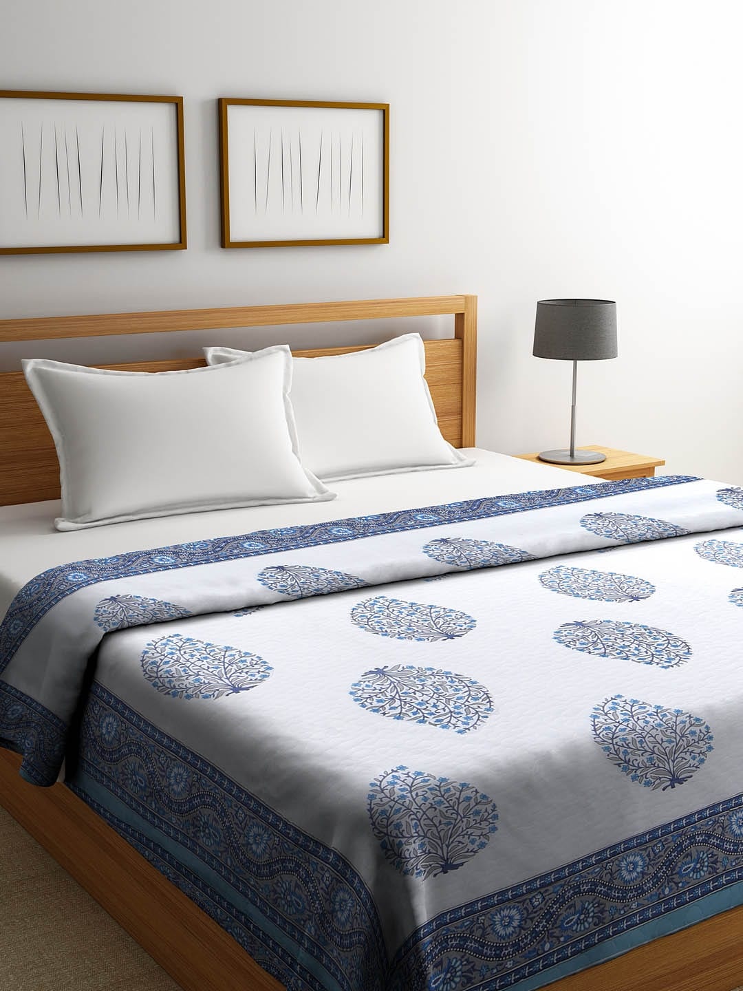 

Rajasthan Decor White & Blue Ethnic Motifs Mild Winter 120 GSM Double Bed Quilt