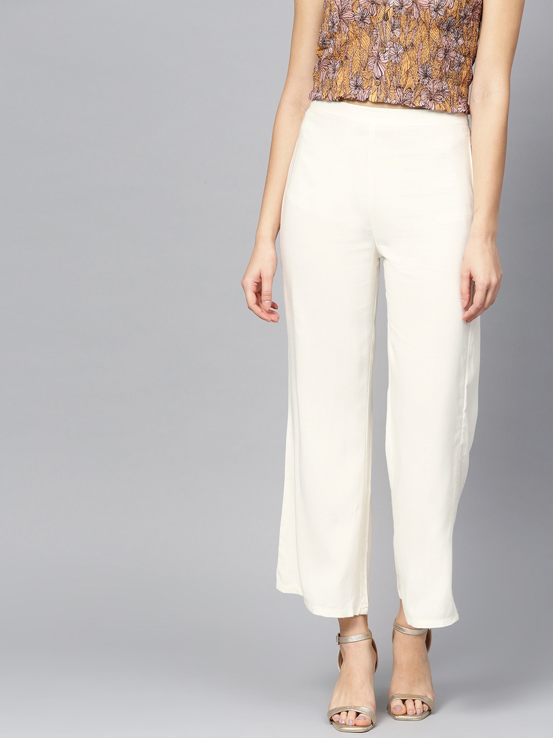 

Ives Women Off-White Solid Cropped Straight Palazzos