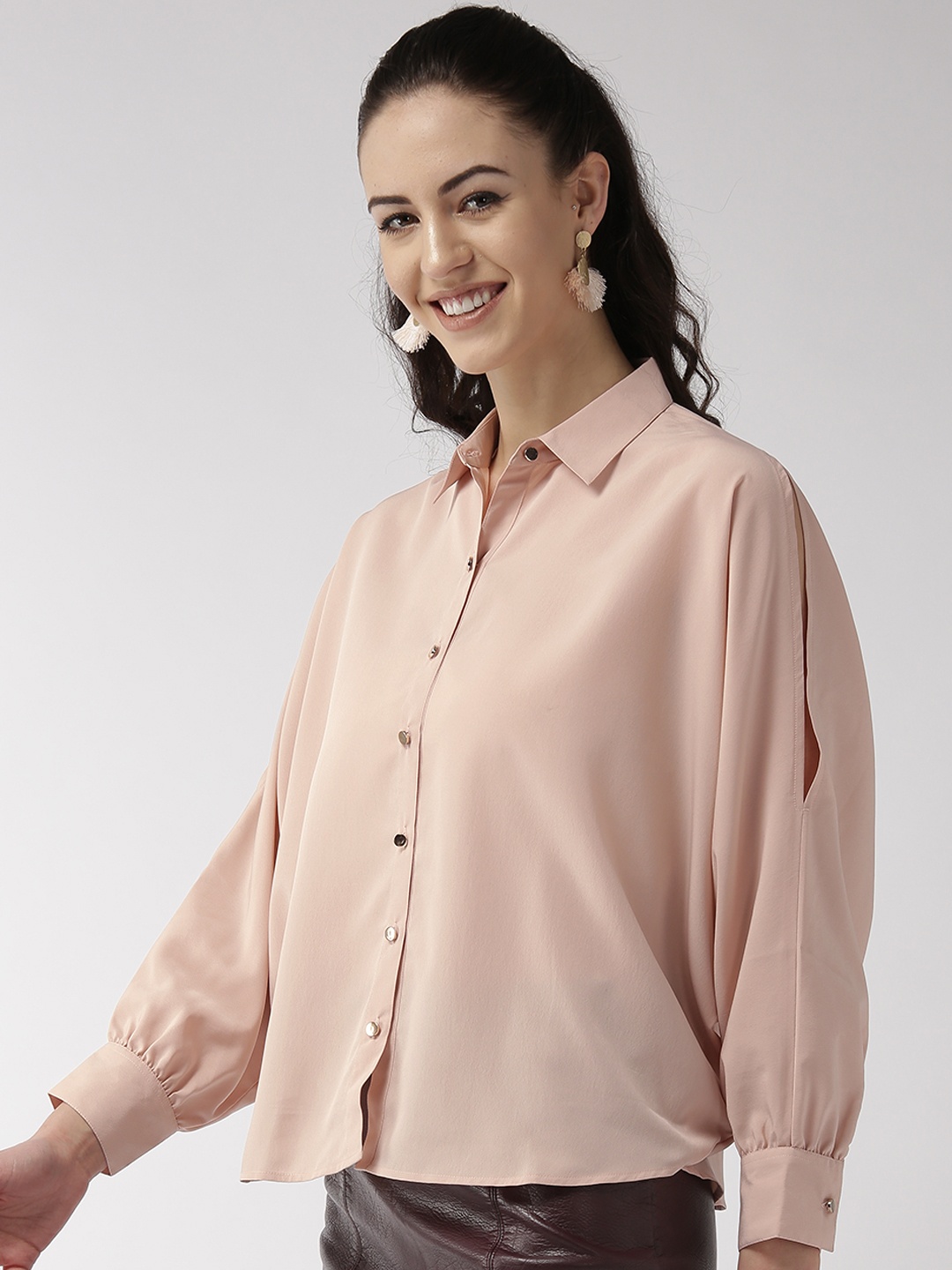 

Style Quotient Women Peach-Coloured Solid Contemporary Fit Casual Shirt