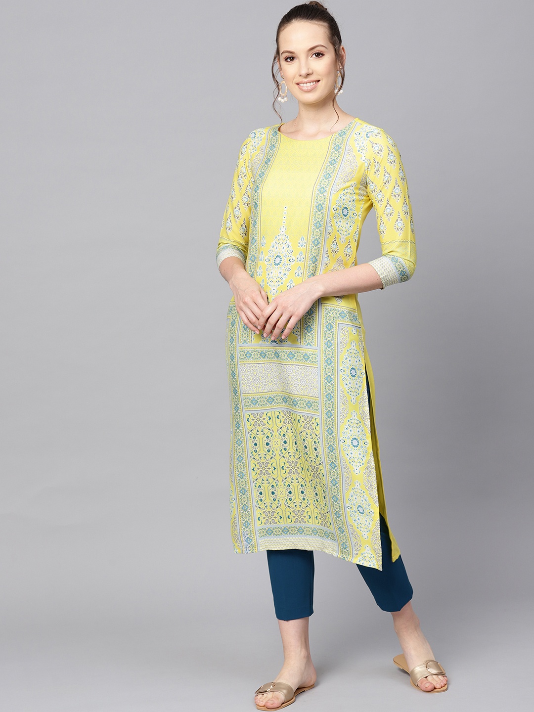 

AHIKA Women Yellow & Blue Printed Straight Kurta