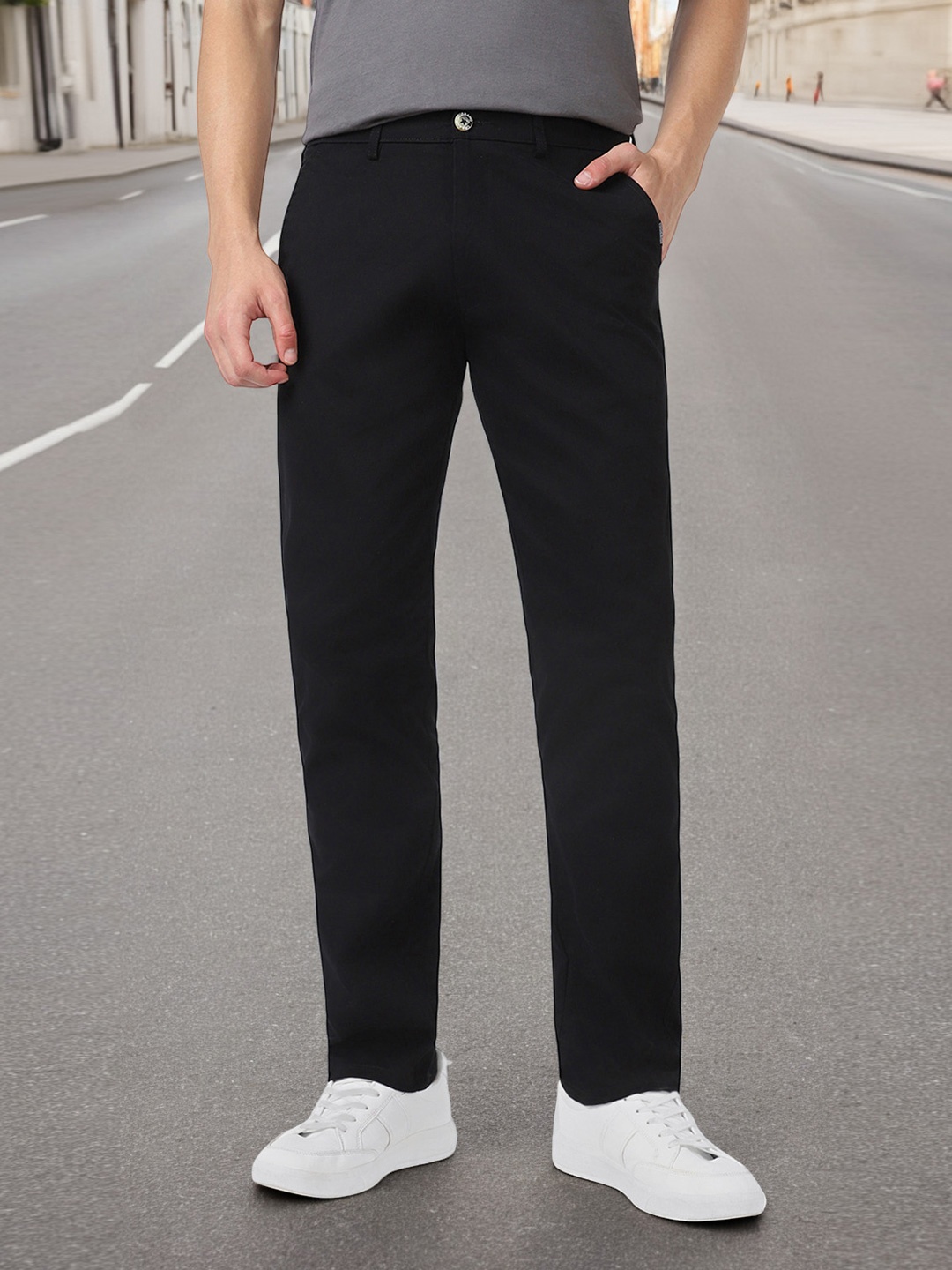 

Urbano Fashion Men Black Slim Fit Solid Regular Trousers