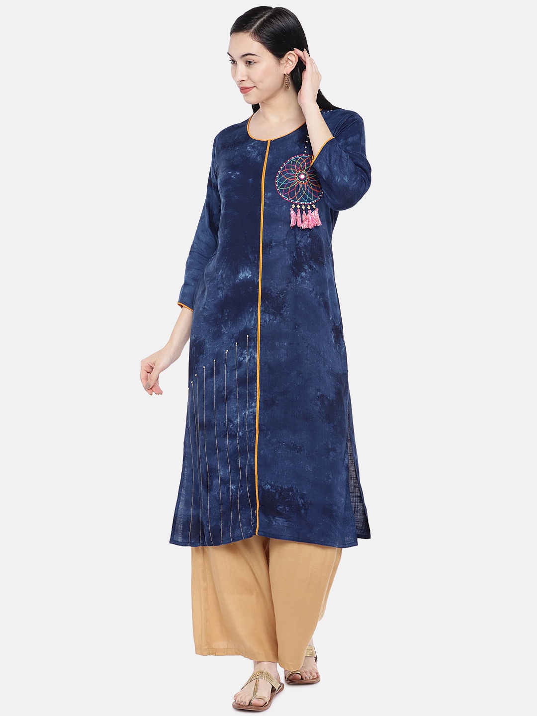 

Vbuyz Women Blue Dyed Straight Kurta