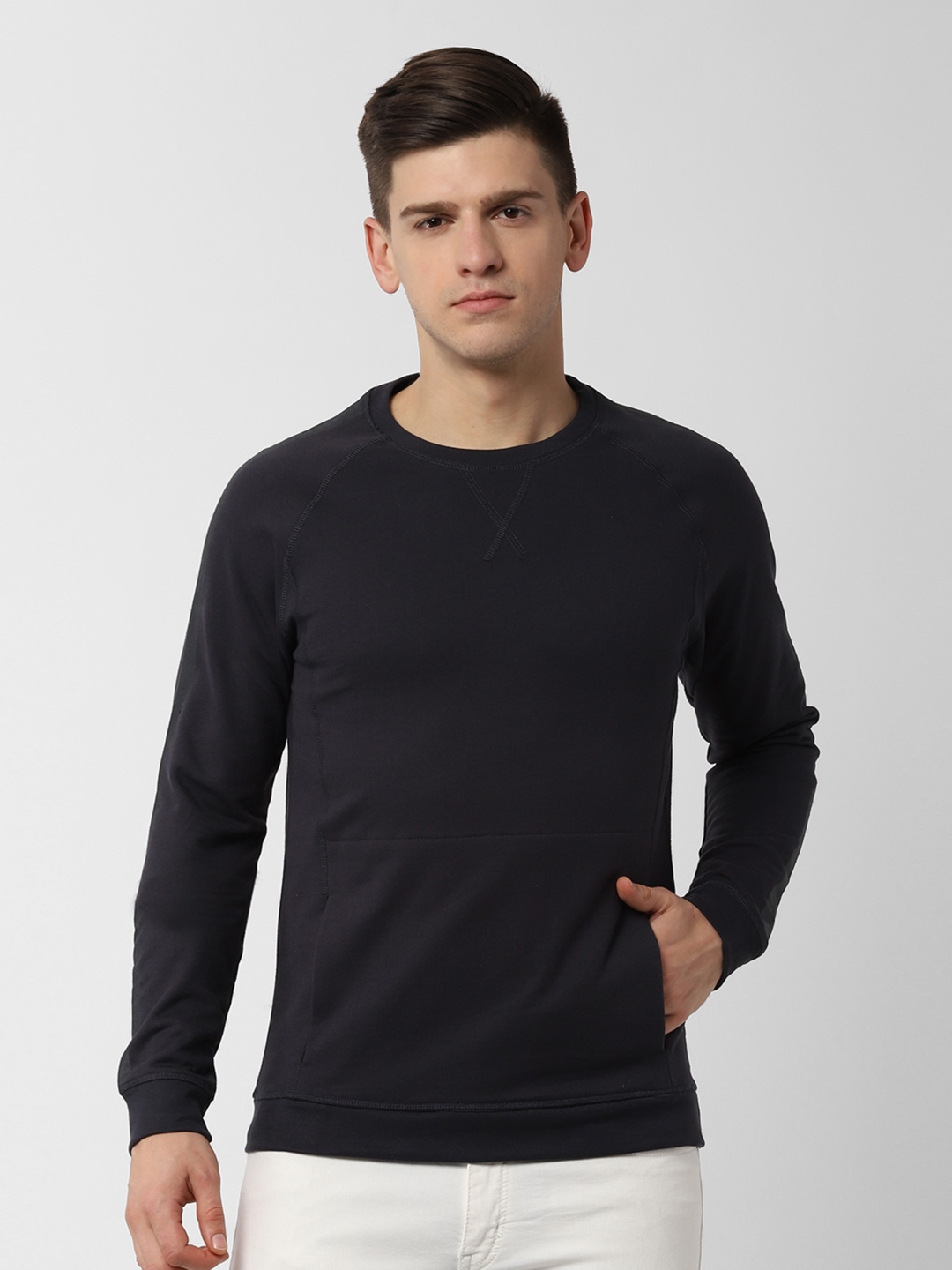 

Peter England Casuals Men Navy Blue Solid Sweatshirt