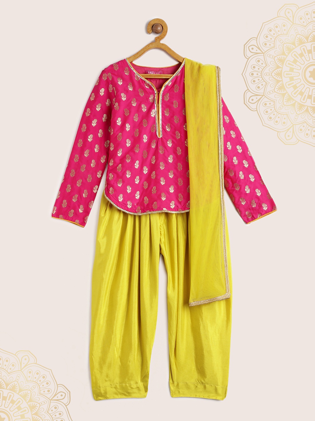 

Biba Girls Pink & Lime Green Printed Kurta with Salwar & Dupatta