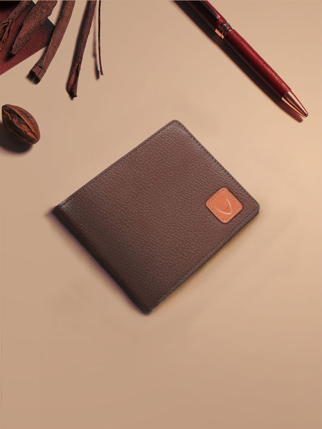 

Hidesign Men Brown Leather Solid Two Fold Wallet