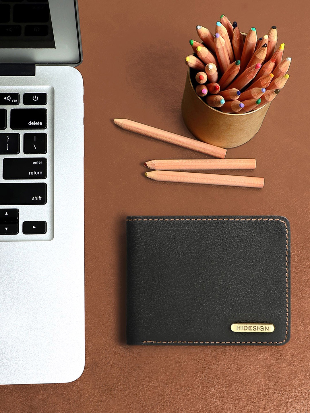 

Hidesign Men Black Solid Leather Two Fold Wallet