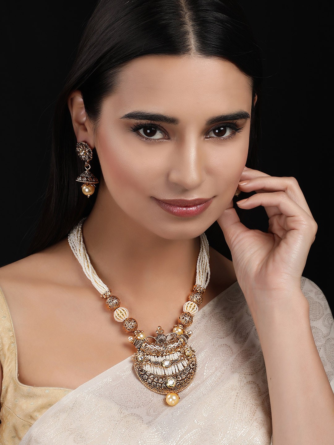 

Rubans Women Gold-Toned & White Pearl Multistranded Jewellery Set