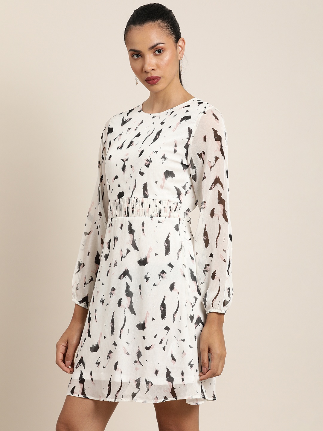 

her by invictus Women Off-White & Black Printed Fit and Flare Dress
