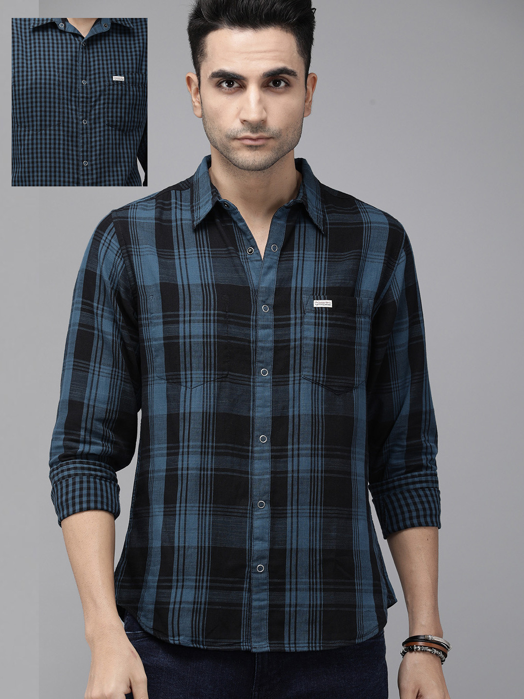 

The Roadster Lifestyle Co Men Black & Teal Blue Regular Fit Checked Casual Reversible Shirt