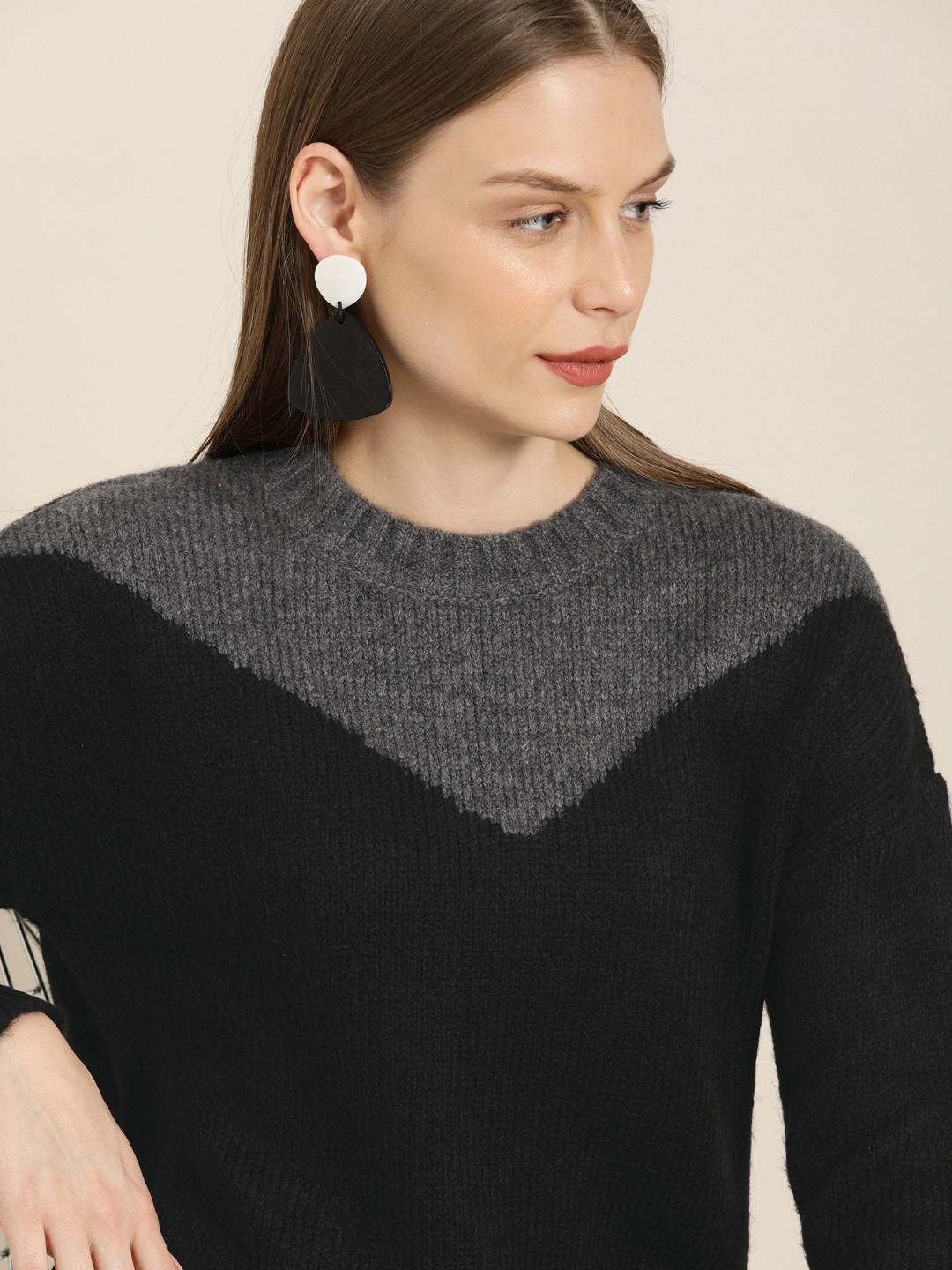 

her by invictus Women Black & Grey Colourblocked Pullover Sweater