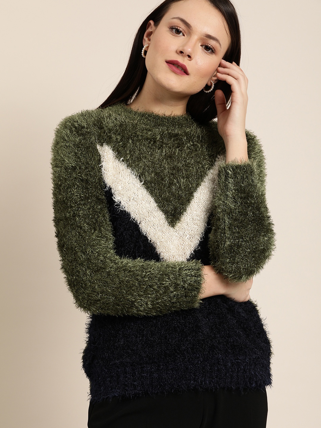 

her by invictus Women Green & Navy Blue Colourblocked Pullover Sweater