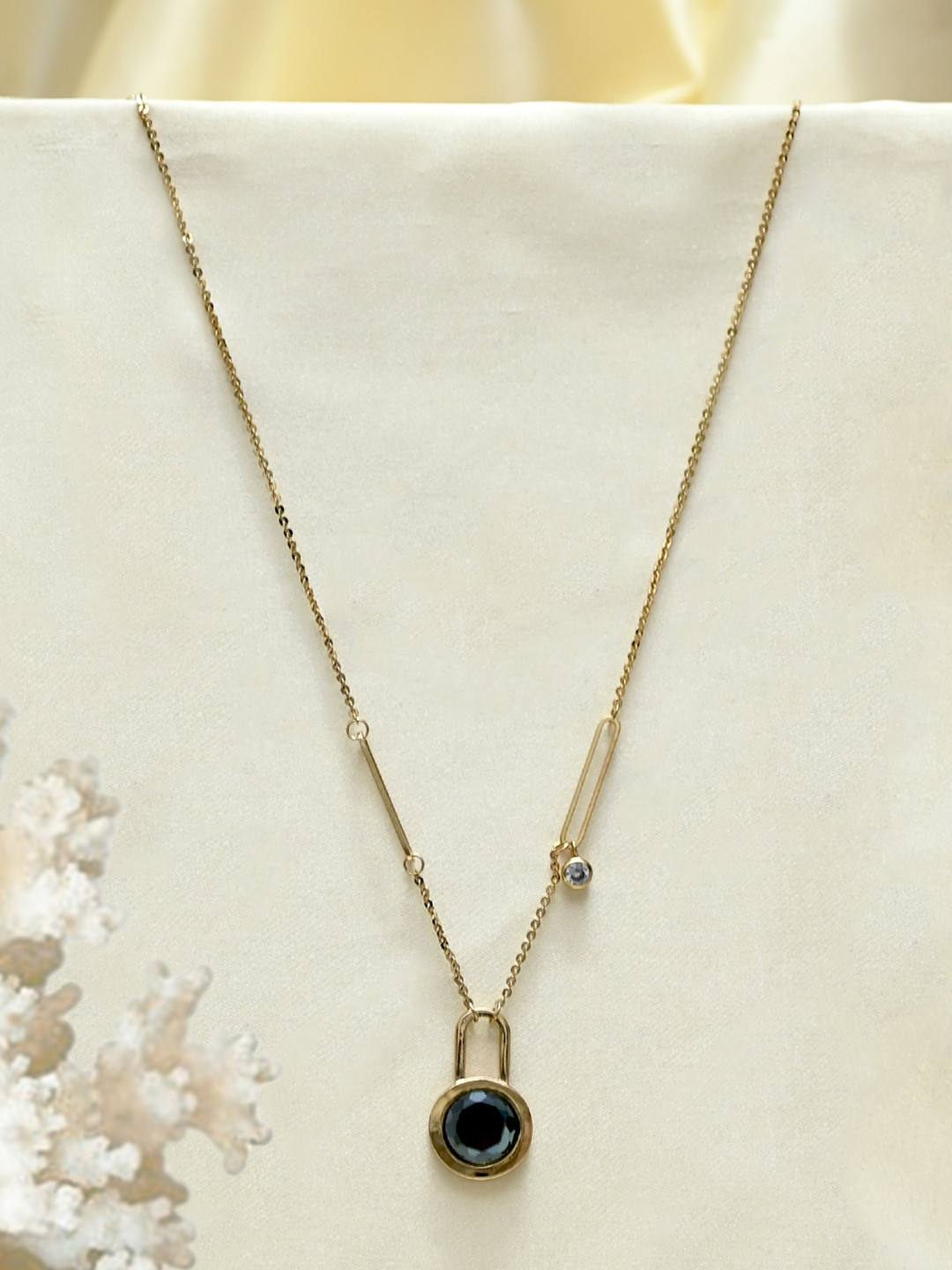 

Ayesha Gold-Plated Lock Charm Necklace
