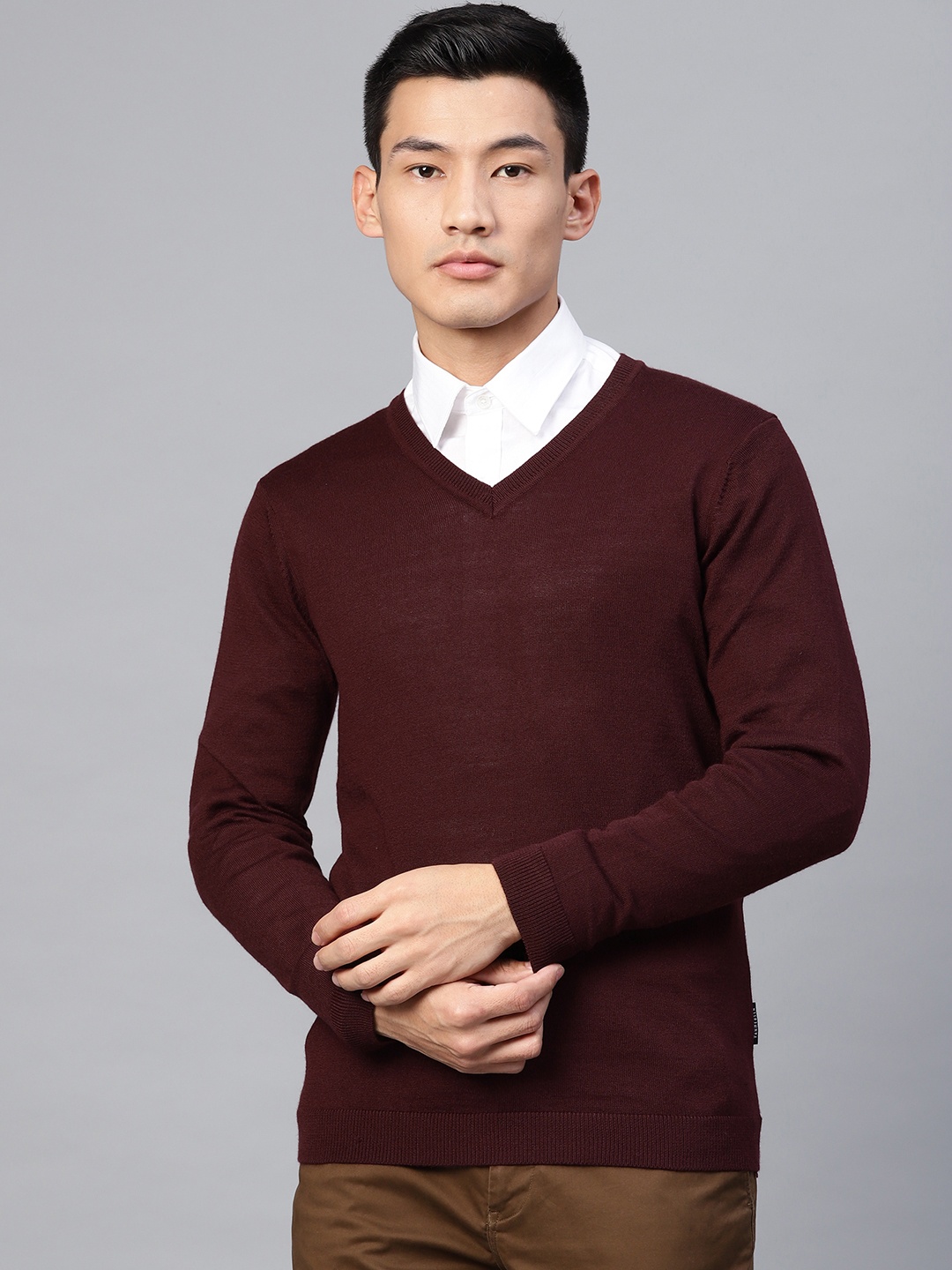 

Van Heusen Men Maroon Solid Sweater