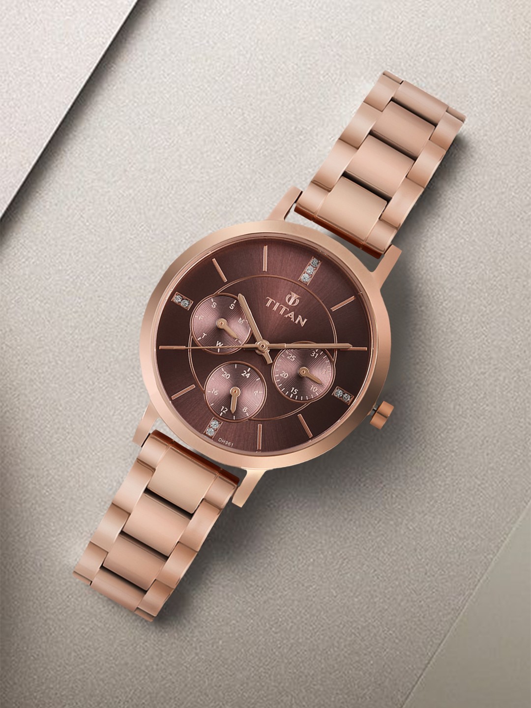 

Titan Women Rose Gold Analogue Watch 95087WM02