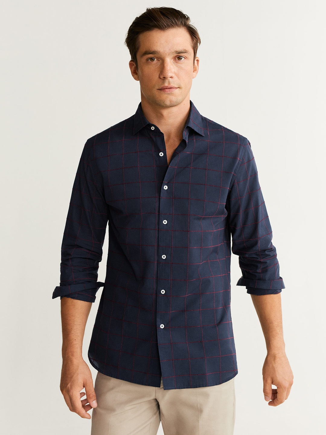 

MANGO MAN Men Navy Blue & Red Slim Fit Checked Casual Shirt