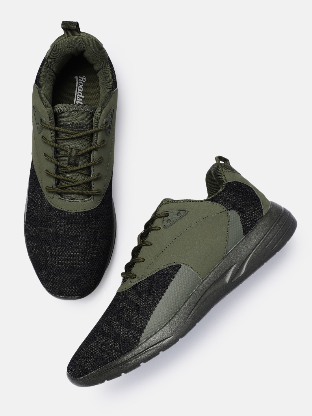 

The Roadster Lifestyle Co Men Olive Green & Black Camouflage Sneakers